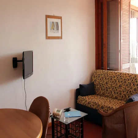Di Arzachena For 5 Apartman