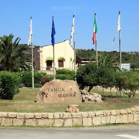 Di Arzachena For 5 Apartmán