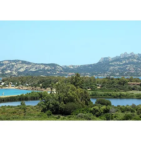 Apartment Di Arzachena For 5